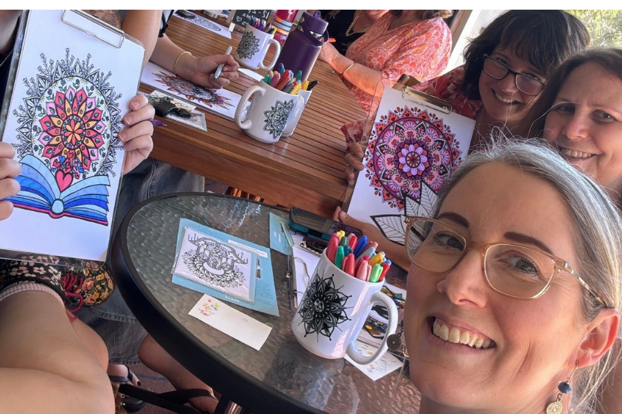 Travelling Colour Club